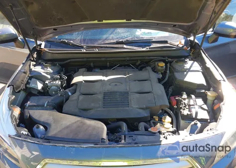 2015 Subaru Outback 3.6R Limited z USA, uszkodzony, nr VIN 4S4BSENC4F3264263